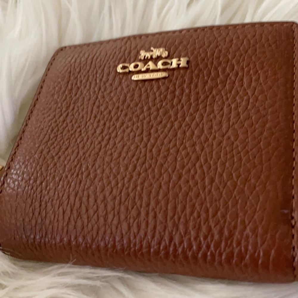 ❌SOLD❌Coach woman bifold wallet
